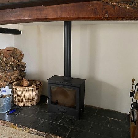 Bryntirion Farmhouse Rooms Llanfair Caereinion エクステリア 写真